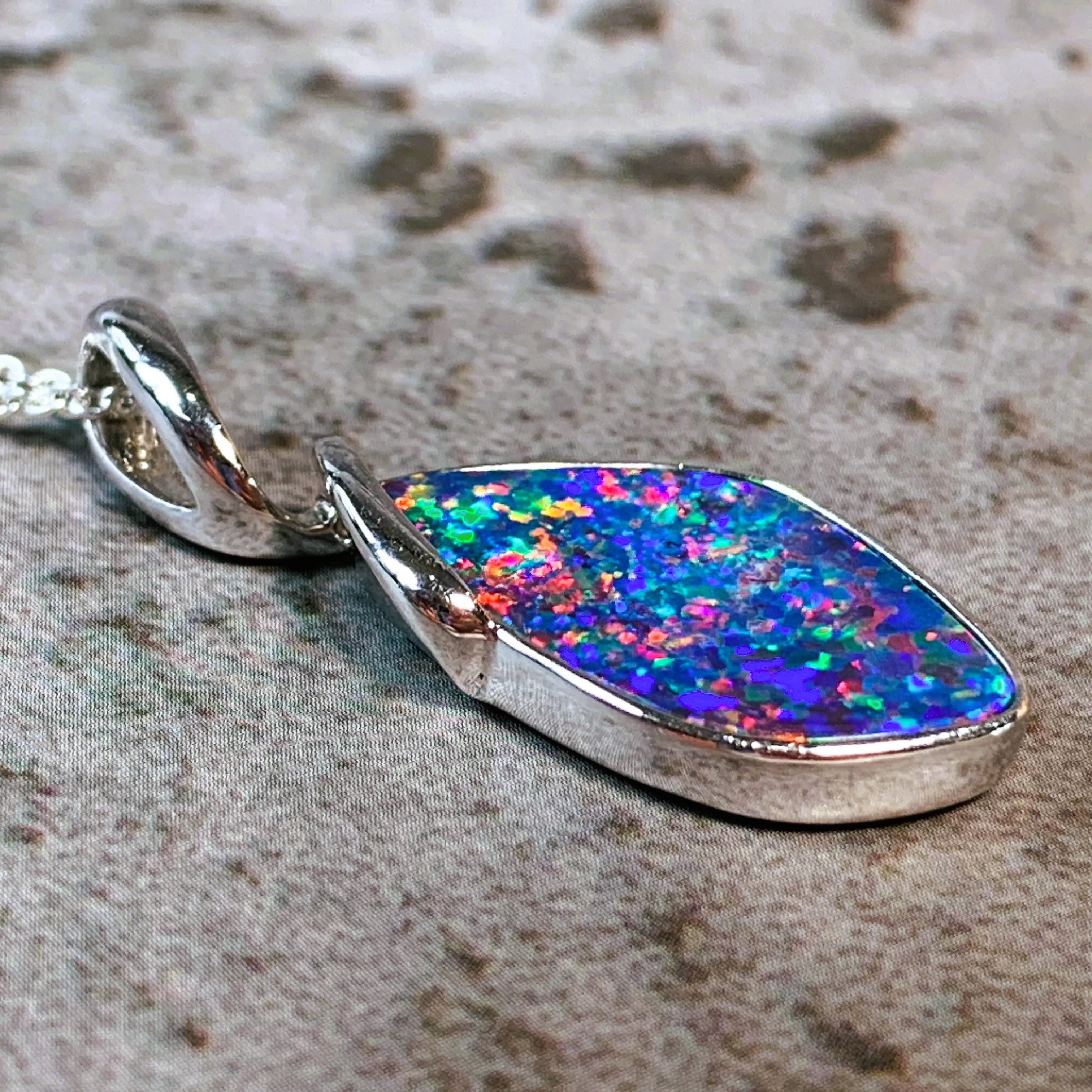 14kt White Gold Red Opal 8.2ct Doublet pendant