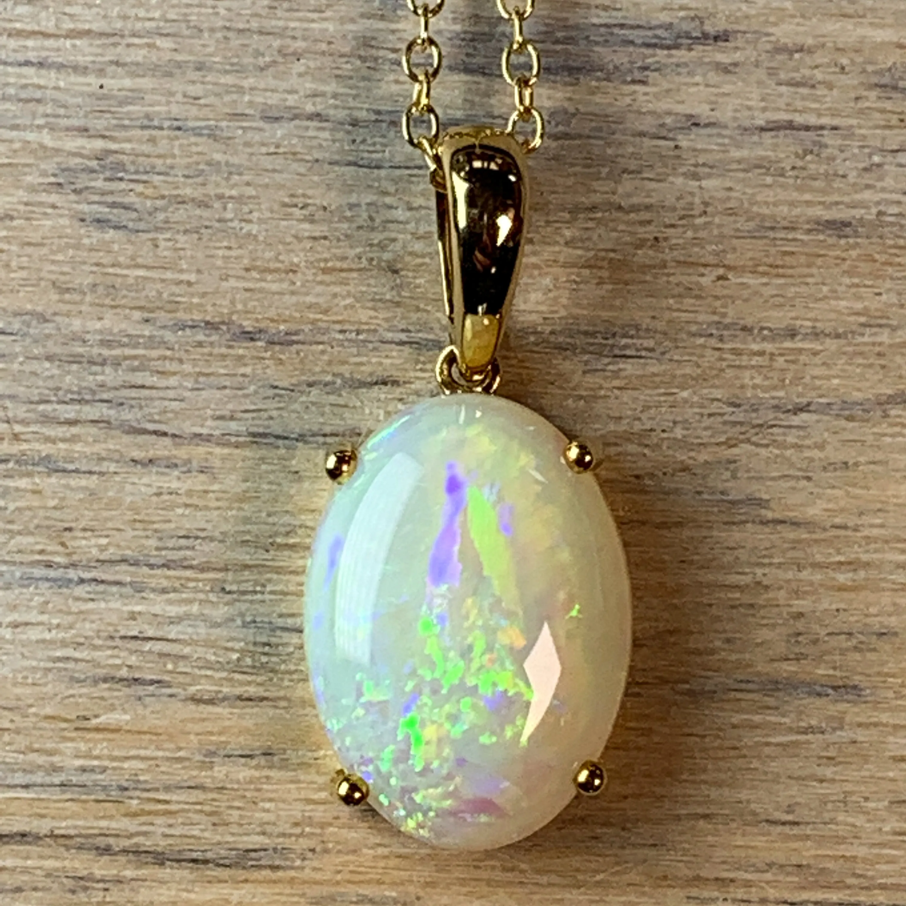 14kt Yellow Gold White Opal 13.7x10mm pendant