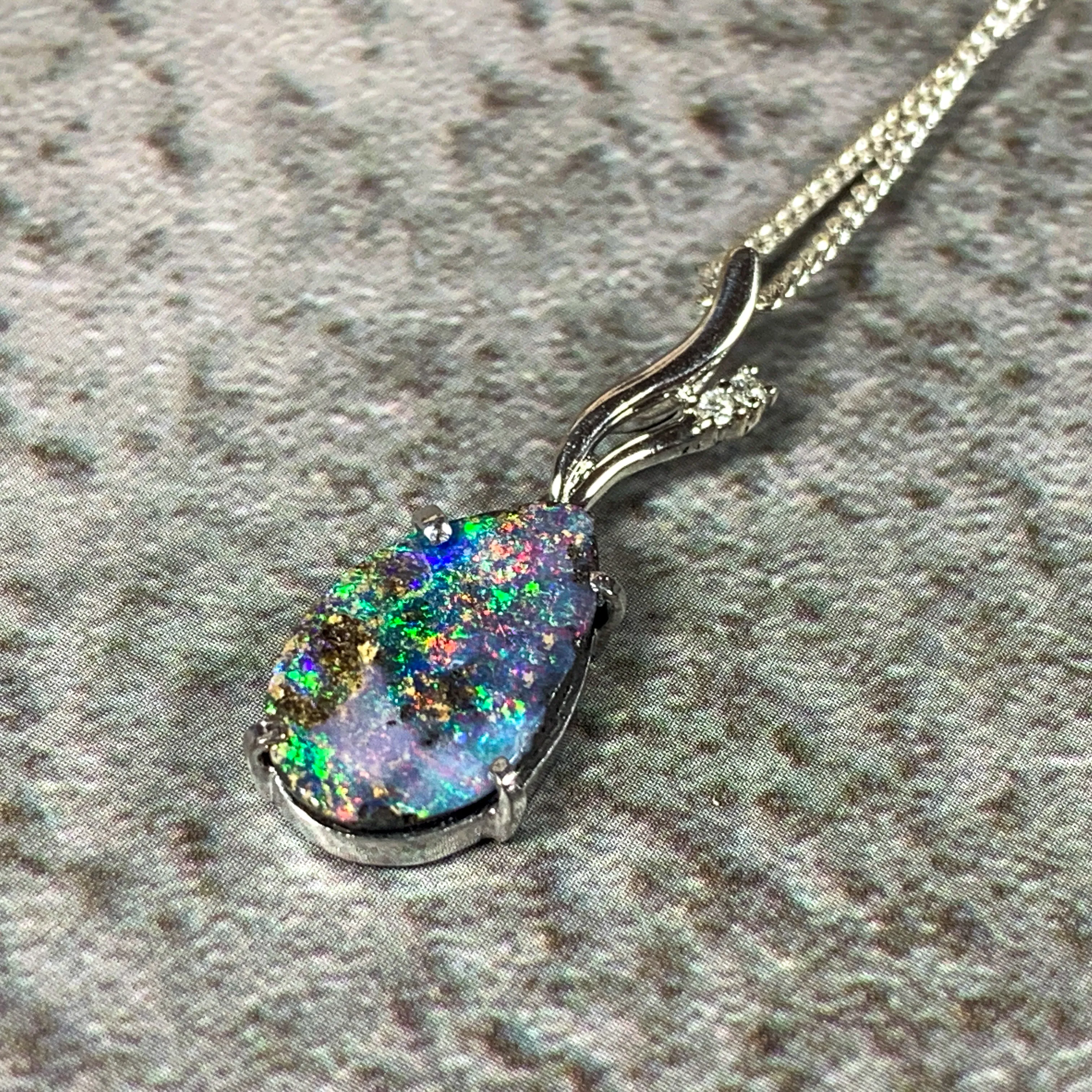 18kt White Gold Boulder Opal 2.73ct with Diamonds 0.04ct