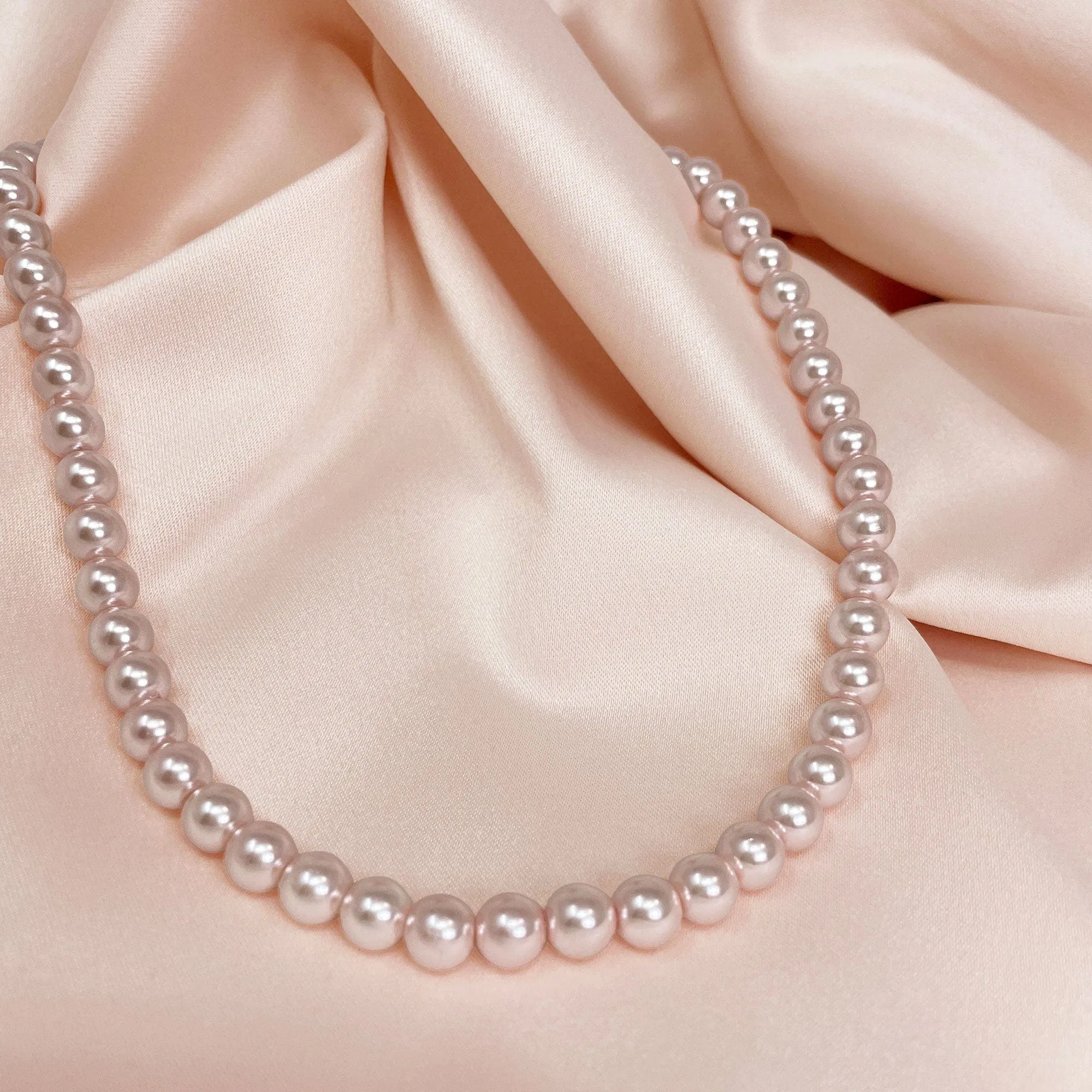 1950s Pale Pink Pearl Choker Necklace: Pearl Choker