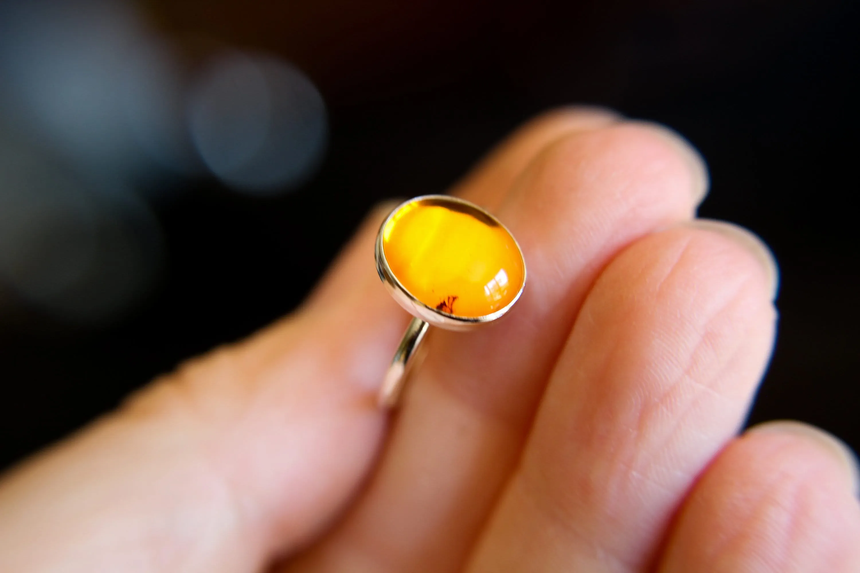 Amber Ring, Gemstone Ring, Large Amber Ring, Baltic Amber, Modern, Simple, Everyday, Gift, Gemstone Jewelry, Natural Stone, Cocktail Ring