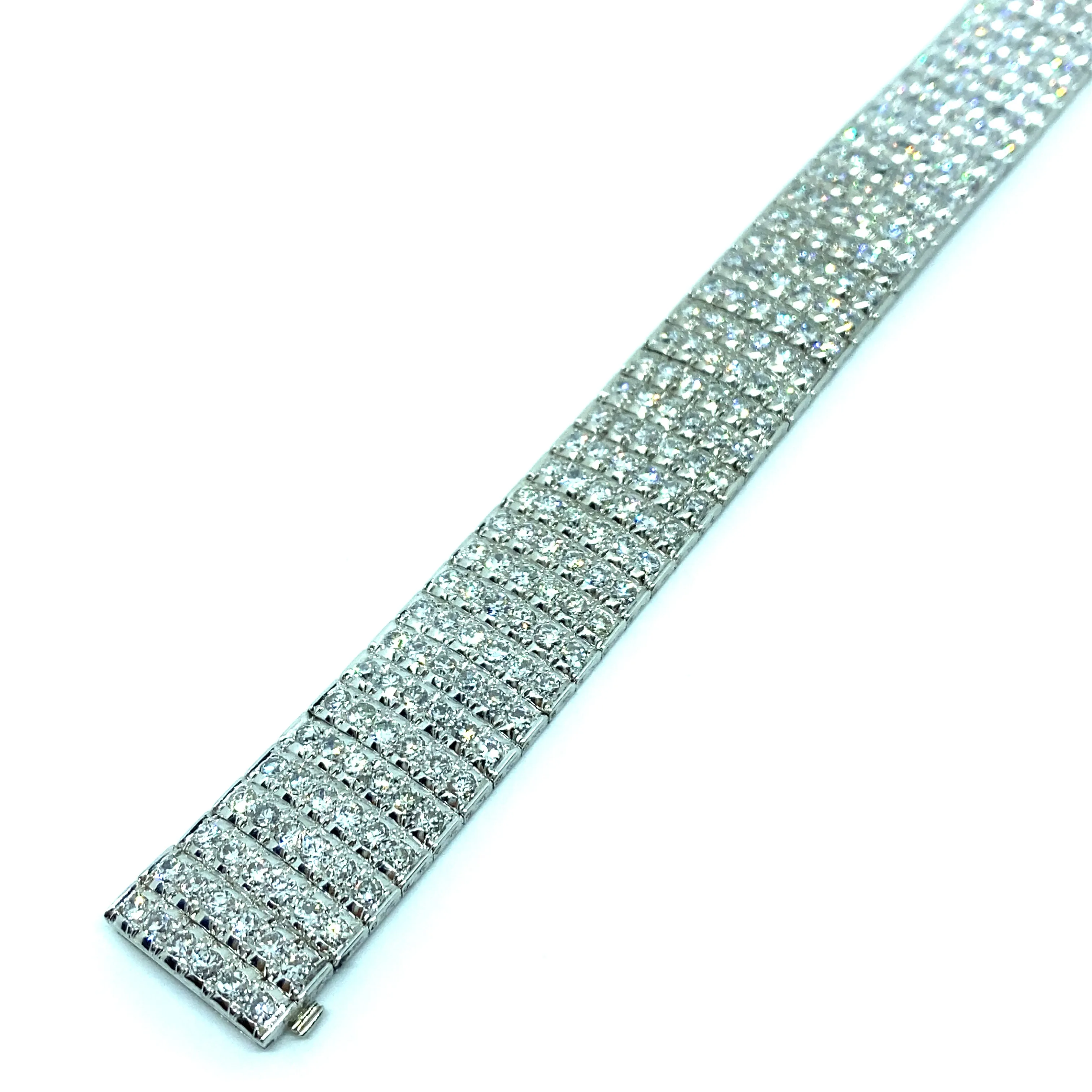 Bulgari Art Deco 30 Carat Diamond Engraved Platinum Tennis Bracelet