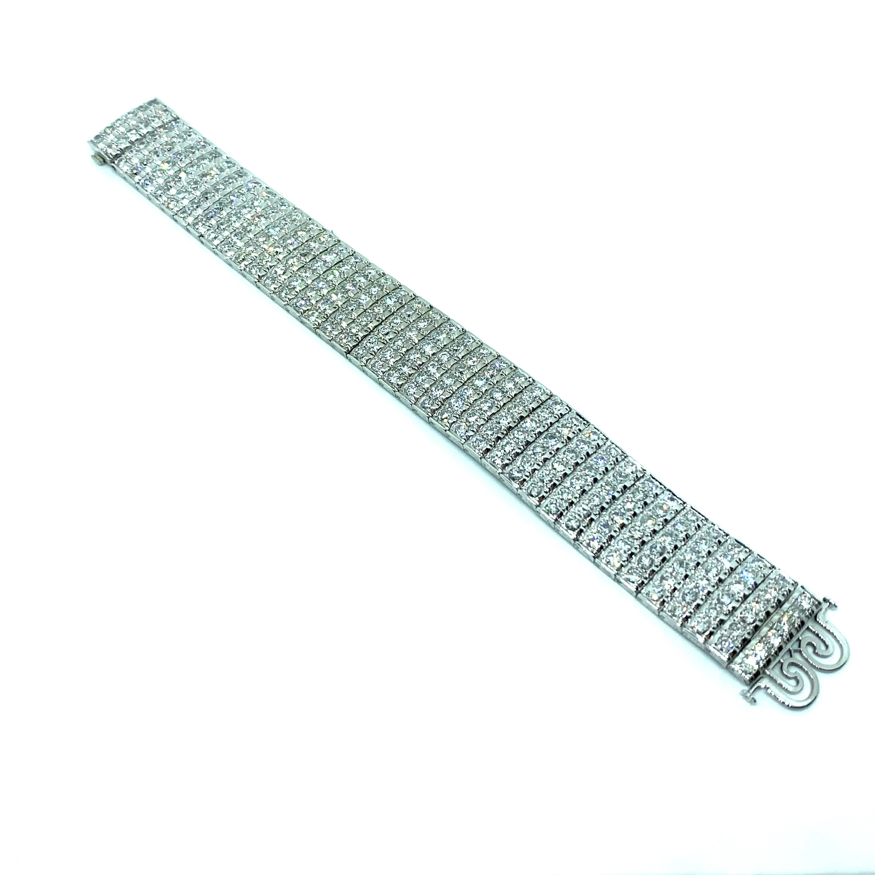 Bulgari Art Deco 30 Carat Diamond Engraved Platinum Tennis Bracelet