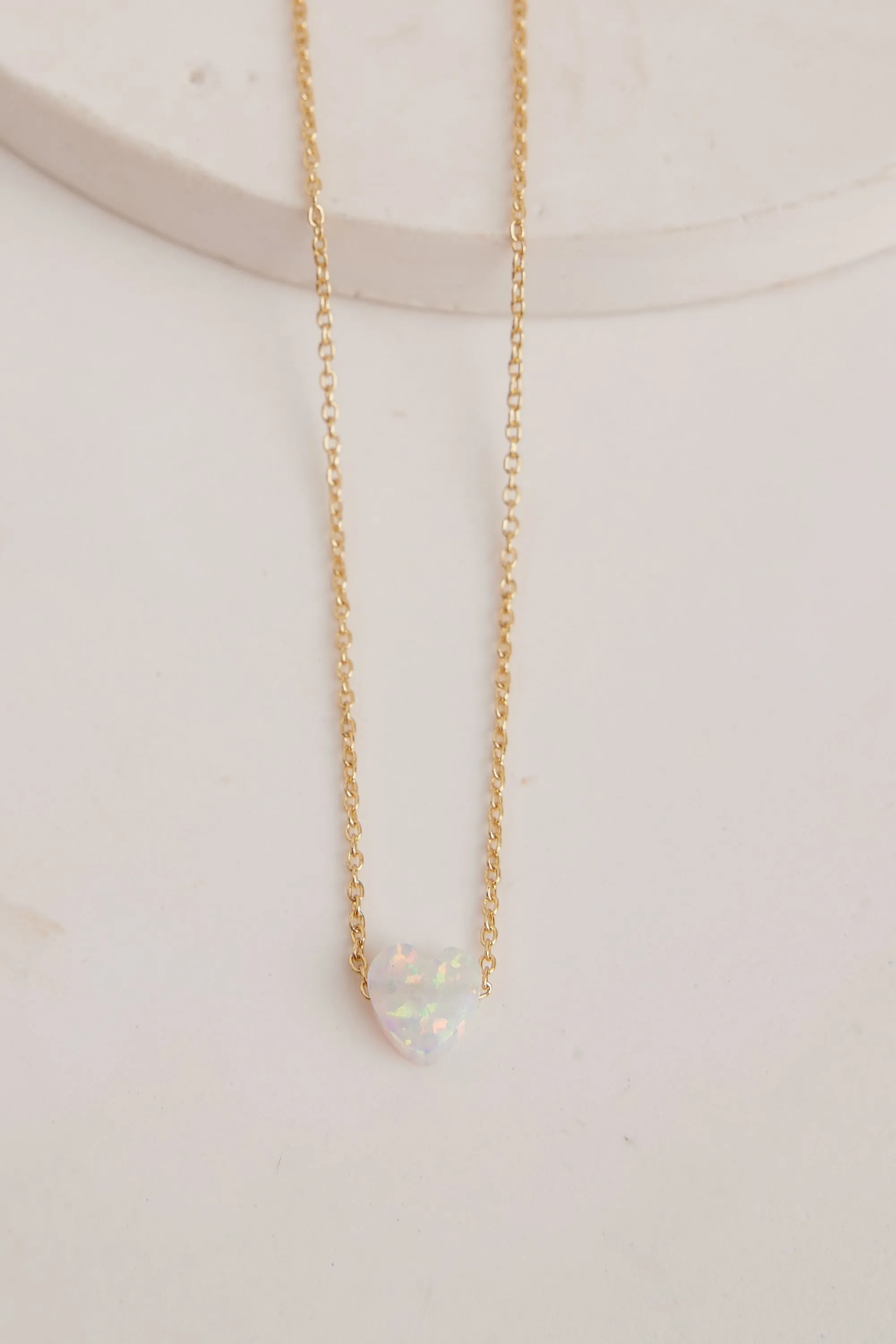 Cara Necklace Gold