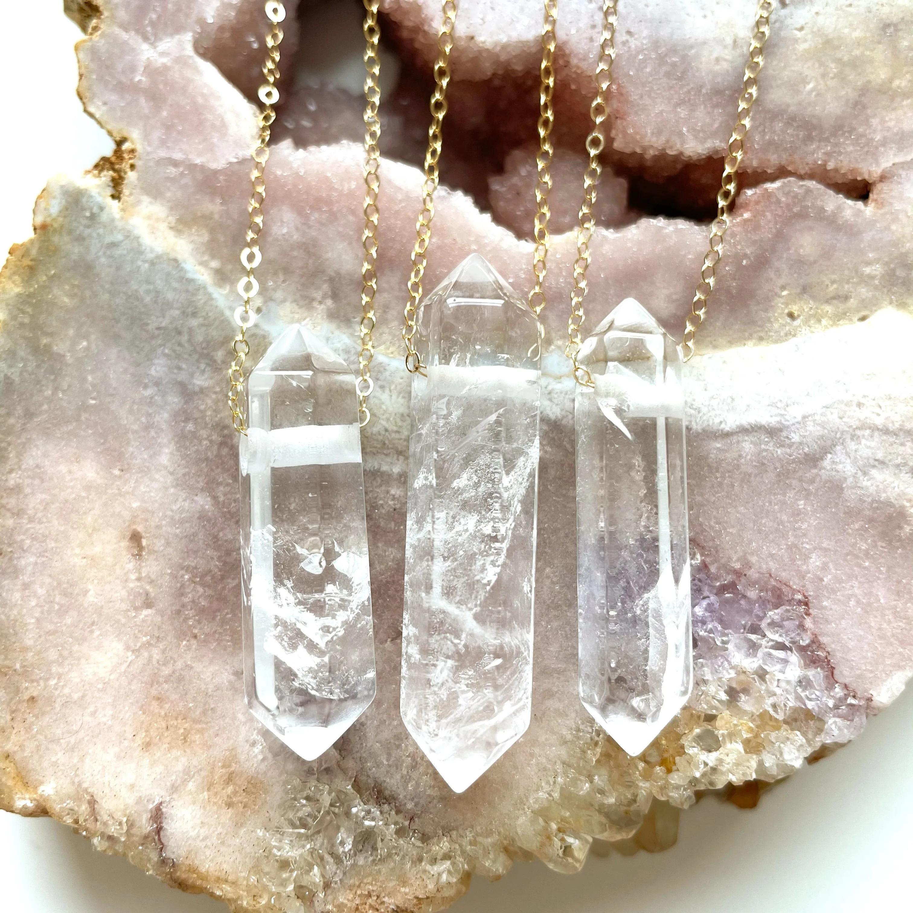 CLEAR QUARTZ NECKLACE • Raw Crystal Necklace - Crystal Healing Necklace - Quartz Jewelry