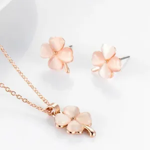 Clover Opal Necklace