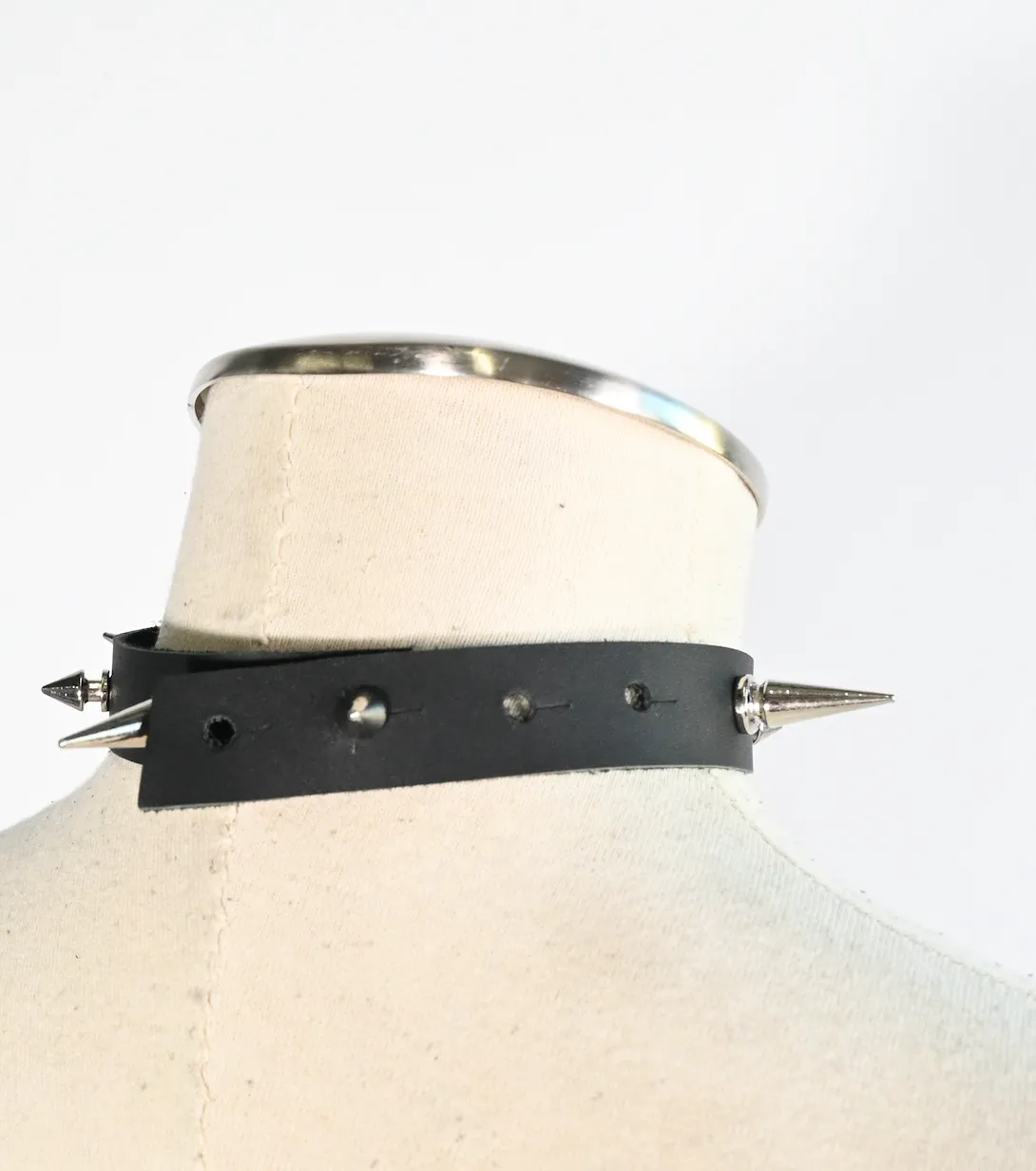 DAN 7:20 Spike Silver Choker