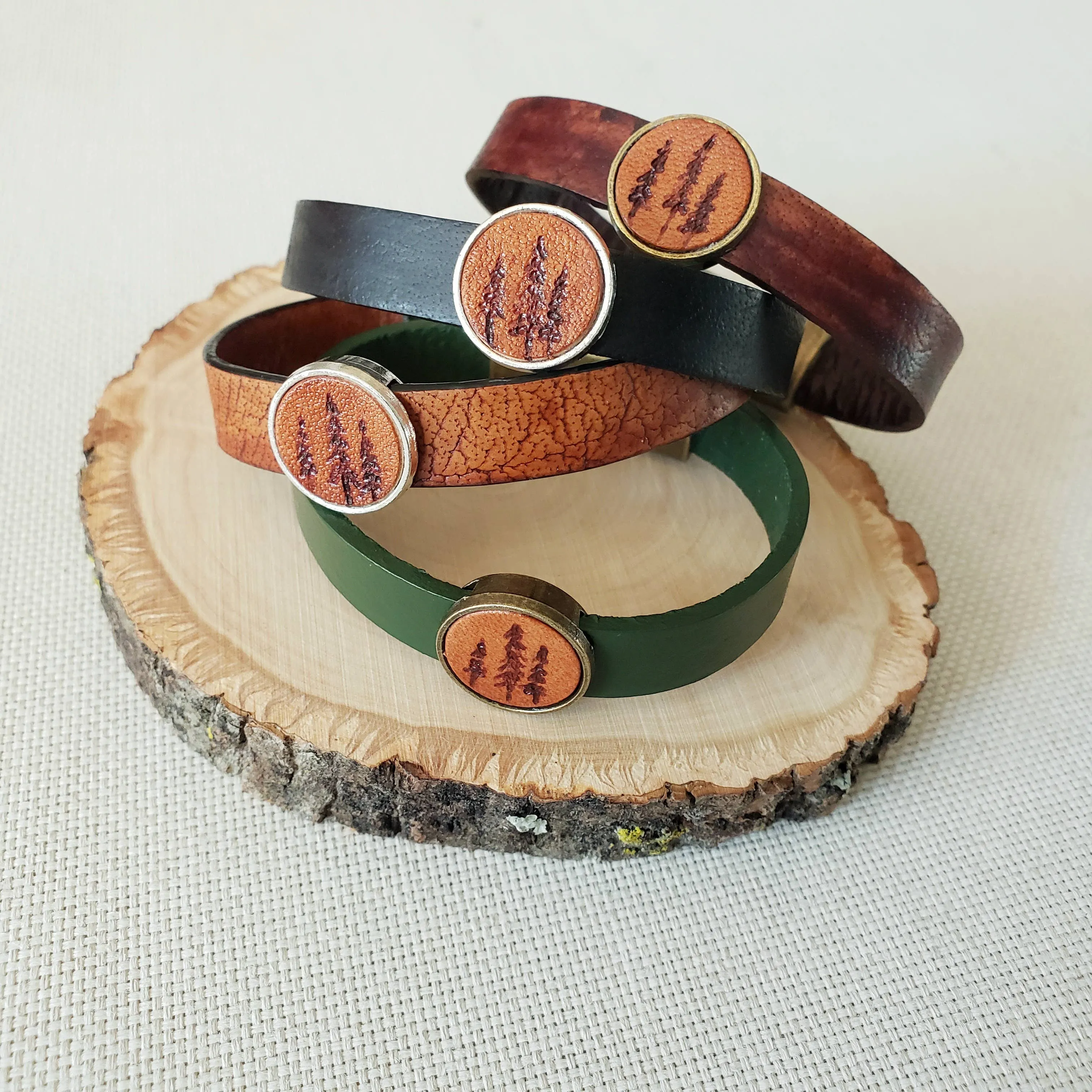 Etched Mini Pine Bracelet: Bronze / Cognac