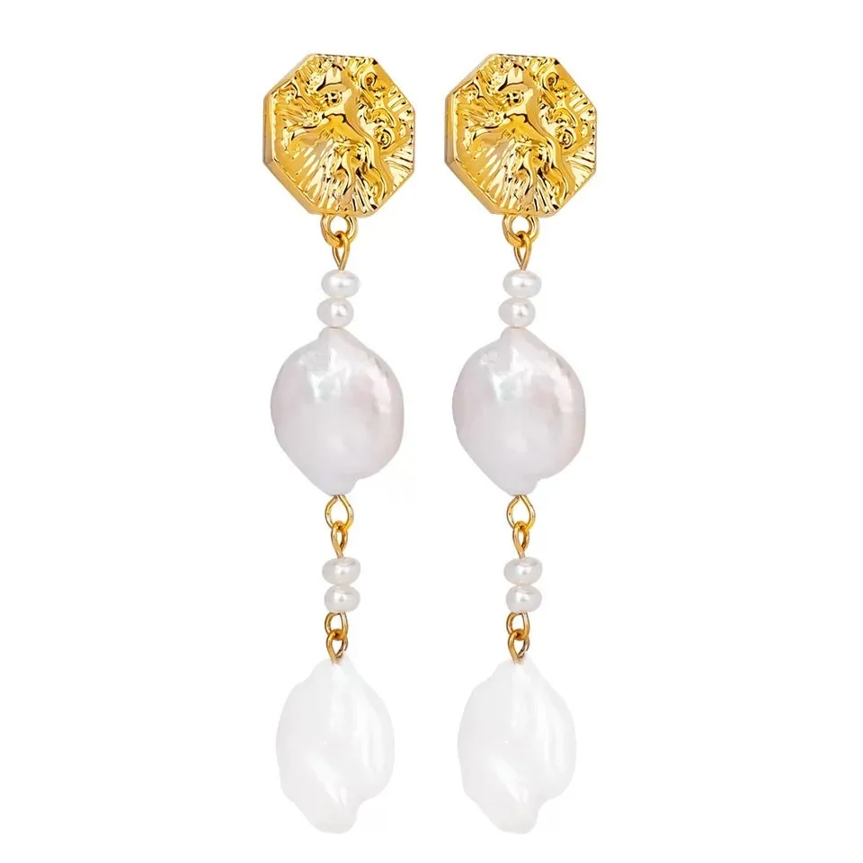 Evelyn Pearl Drop Earring