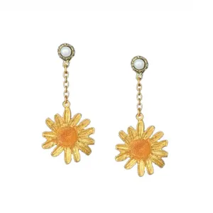 Golden Buttery Daisy Pearl Earrings