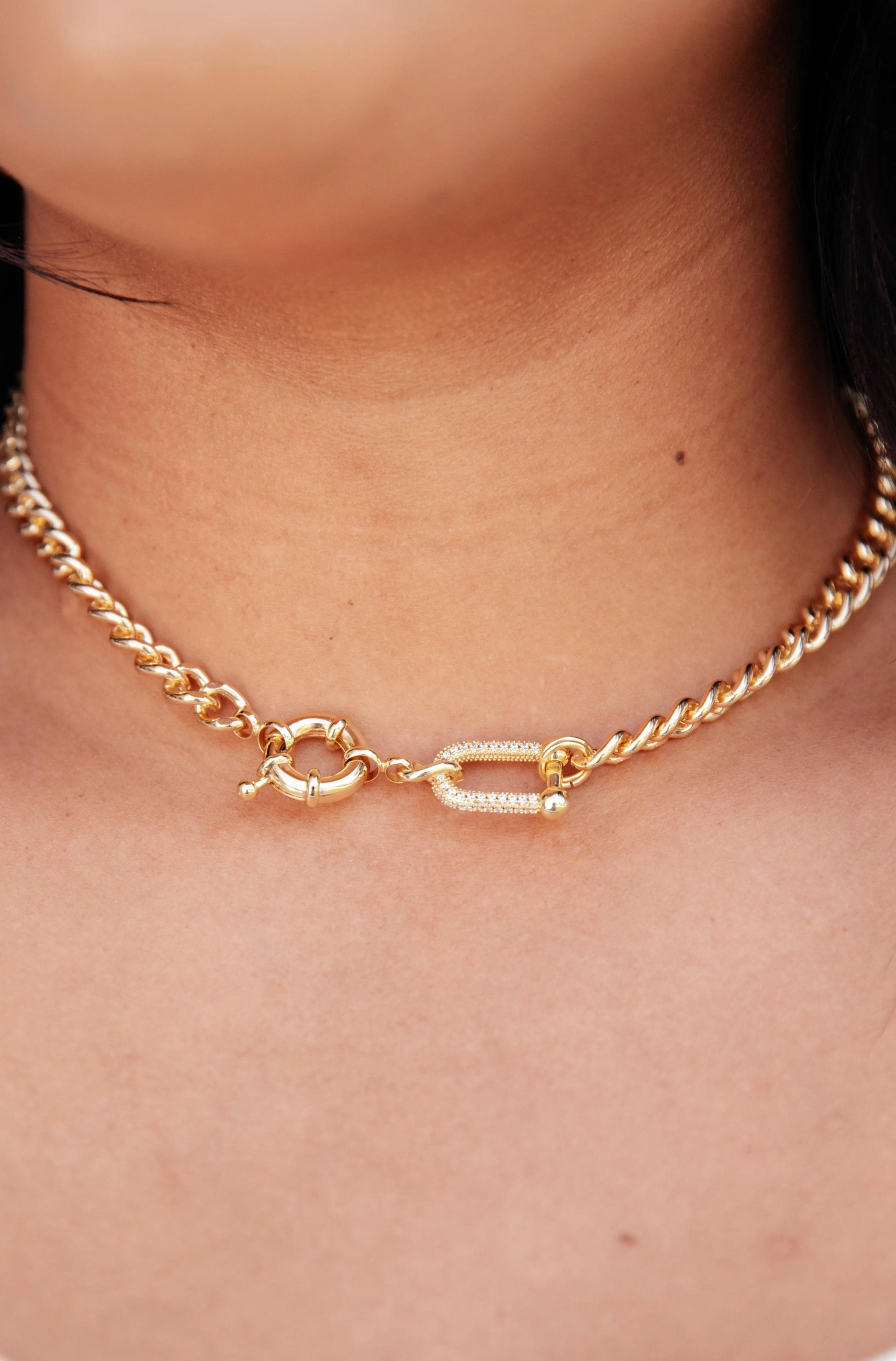 Rhinestone U Clasp Chain Choker