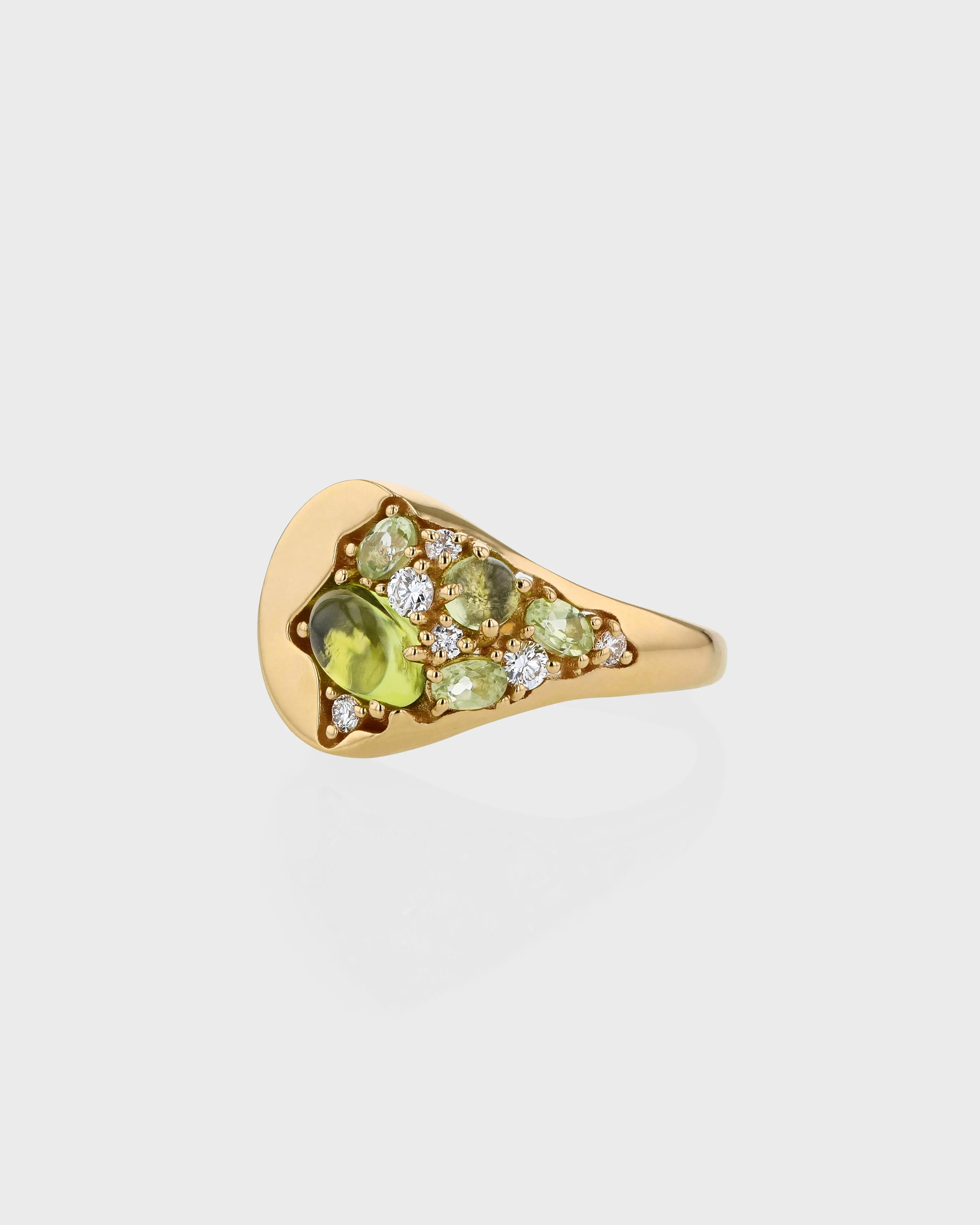 Sand Peridot Signet Ring