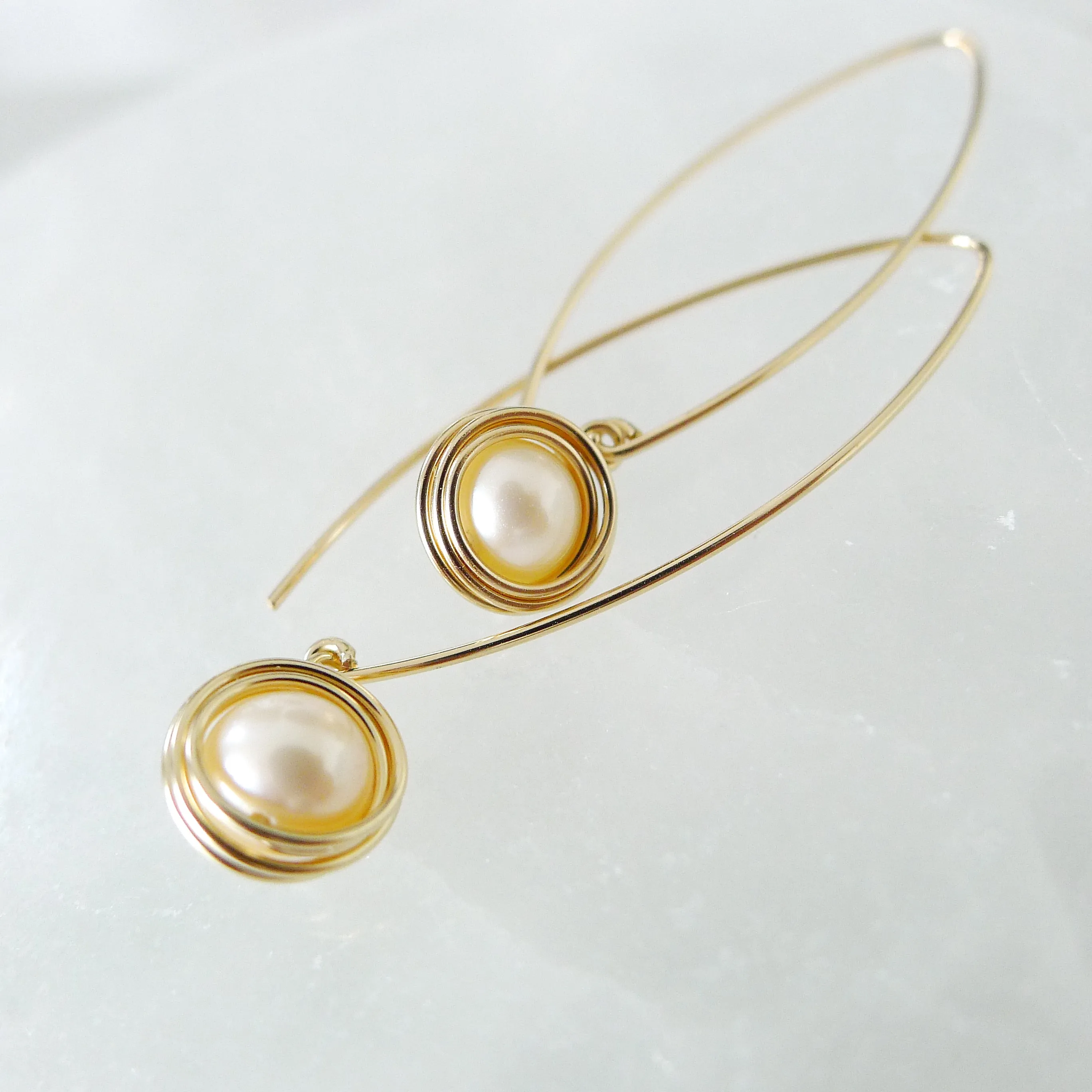 Scarlett Earrings / Freshwater Pearl