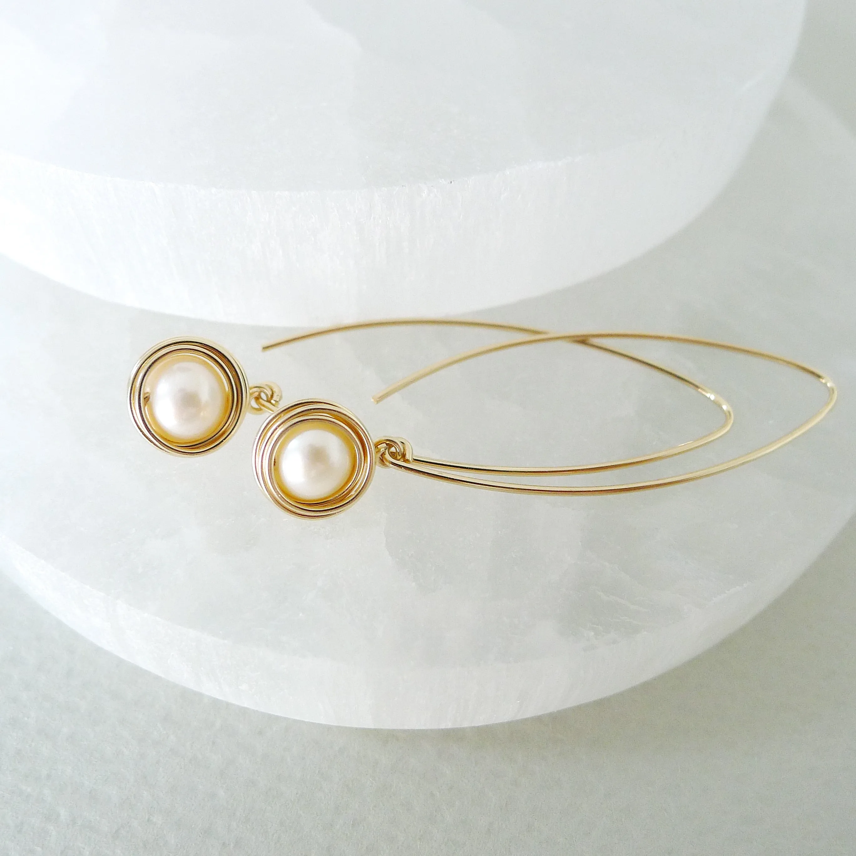 Scarlett Earrings / Freshwater Pearl