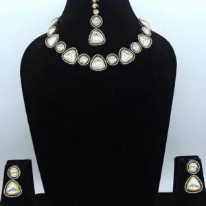 Triangular Dual Ad Kundan Necklace Set