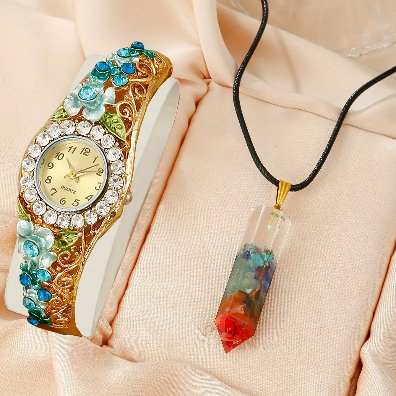 Vintage Flower Child Bangle Quartz Watch & Necklace Set